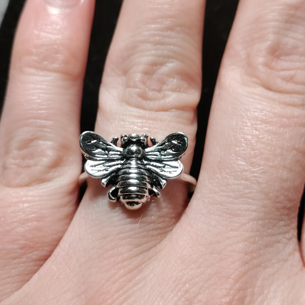🐝NEW Silver Bee Ring